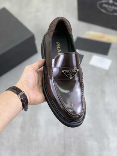 工厂价 水染牛里 原单品质Prada .普拉达 原单代购、高端商务皮鞋、面料：采用意大利进口牛皮料水染牛里 牛皮里特供原版大底、做工精细、实物_拍摄Size：3