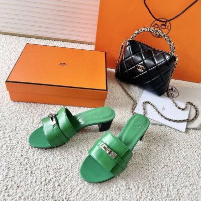 hermes 爱马仕经典款 H家Kelly金属扣 Giulia凉拖鞋 鞋面:牛皮肤面 羊京面+铆钉 跟高:平底 4Cm 正码:35-39订做34.40.41.4