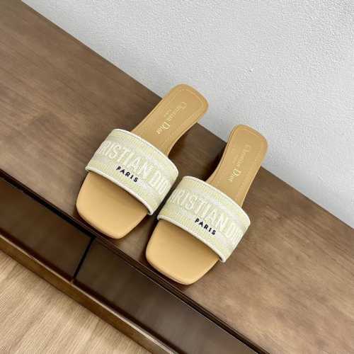 代购级别 380 Dior Ss24 New Arrival～ Cd家经典刺绣拖鞋 独家代购版本原版1:1拆解复刻， 完美楦型%所有材质细节工艺都对足原版 Pk