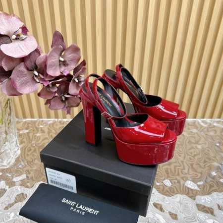 终于发售SLP太懂女人心了 Saint Laurent 圣罗兰 YSL专柜主打款防水台恨太高菱格凉鞋 高端定制顶级品质，延续家族经典鞋面设计，简约大气，防水台超 - 点击图像关闭