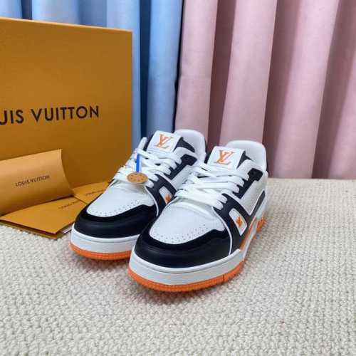 现货的情侣爆款出货上新 LV-Trainer路易-威登 PK市场一切版本 情侣款 走秀新款 篮球板鞋 代购品质 原版1：1开发复刻！！上脚非常舒适 做工精细 鞋