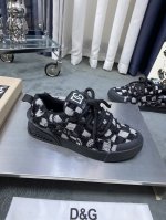 商品商标: Dolce&Gabbana 杜嘉&班纳 正码码数: 38-44 45定做 商品材料: 鞋面意大利进口布料鞋面 羊皮垫毛巾布内里 鞋底 原厂特供原版橡