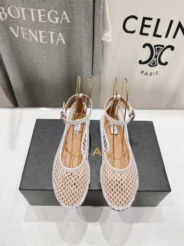 高版本出厂 独家新品 Alaia 阿莱亚25ss 走秀款平底芭蕾舞鞋 最近超火的一款平底鞋 章小蕙同款 甜酷芭蕾风 人气超高的一款芭蕾舞鞋，浪漫又迷人 舒适百搭