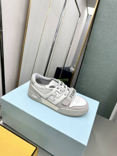 顶级版本情侣款男女码出厂价P Fendi芬迪~~ 最新爆款 首款运动鞋~~Fendi Match篮球运动鞋，最新元素注入加Ff复古的设计，超经典百搭系列 鞋面采