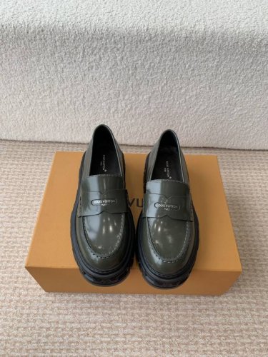 Louis Vuitto 路易威登Lv驴牌 25Ss 春夏季新款 乐福鞋 乐福鞋Archlight经典Skate运动休闲厚底鞋 你的Lv穿搭今日分享Louis
