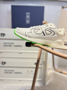 Dior迪奥休闲时尚运动鞋系列 渠道原装订单 釆用超软舒适透气面料 鞋底采用橡胶大底内外锁死工艺1116151 Zm7021011#35-46