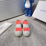 出厂价p Off-White2025年早春新款， Off-White是这几年流行的时尚潮流， 原数据打造的一双见一眼就想拥有的美鞋 鞋面:头层牛皮 内里:牛皮