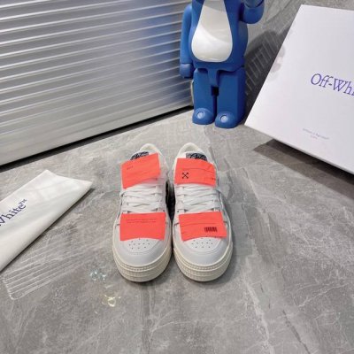 出厂价p Off-White2025年早春新款， Off-White是这几年流行的时尚潮流， 原数据打造的一双见一眼就想拥有的美鞋 鞋面:头层牛皮 内里:牛皮
