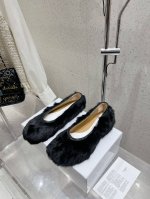 代购级别 Maison Margiela 玛吉拉MM6家tabi分趾鞋毛毛鞋2024独家新品最高版本买手代购1:1完美复刻 分趾单鞋 原版开模双层真皮鞋底 原版
