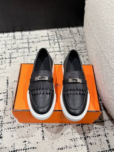 情侣款 顶级版本 hermes 爱马仕 25 H家 Game Kelly扣 厚底乐福鞋 小牛皮乐福鞋风格免系带休闲运动鞋 搭配功能性镀钯Kelly鞋扣 面料: