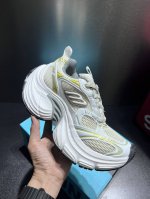 balenciaga巴黎世家 Cargo 6Xl Sneakers 圆头系带 低帮生活网布系带低帮走秀复古 Balenciaga始终站在时尚前沿 这款拥有巨大尺