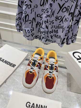 出厂 新品来袭 GANNI 杨幂同款 拼色复古德训鞋休闲运动鞋 原版购入开发 做货 丹麦知名品牌ganni 复古拼色德训运动鞋 整体鞋面为颗粒感十足的帆布材质， - 点击图像关闭