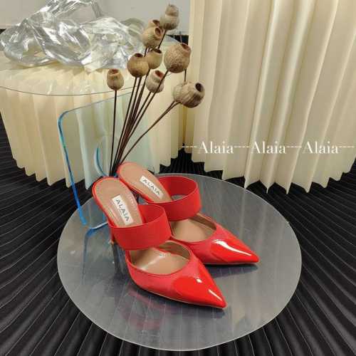 阿莱亚 Alaia 爆品小红书火推！AlAIA爱心高跟凉鞋系列推出 无数的名设计师都把他看作“DesignerofDesigners”更影响着很多人的风格！这些
