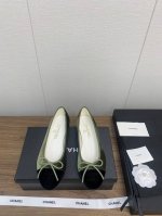 Chanel24p 芭蕾舞单鞋～ 顶级版本 原版1:1切割而成 Chanel香奈儿万年经典蝴蝶结 圆头芭蕾舞鞋 好品质不多 真正做到随便进出专柜无压力 无论楦型