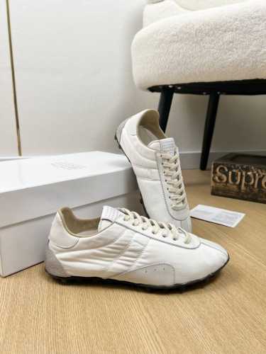 高版本Maison Margiela *马吉拉 20252025春夏新品 专柜新款复古拼色德训运动休闲鞋系列～新款Sprinters运动鞋轮廓采用做旧感尼龙与复