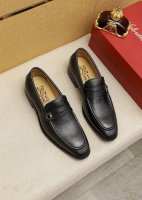 商品商标：Ferragamo 菲拉格慕 休闲皮鞋 正码码数: 38-44 45.46订制 商品材料：精选 进口头层荔枝纹牛皮鞋面+奢华五金扣，进口水染牛皮内里。