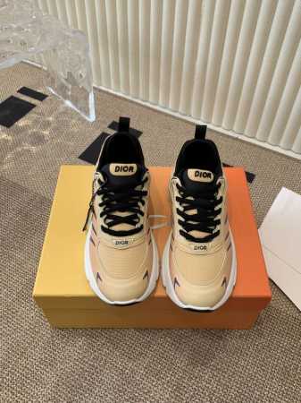 Dior迪奥 b32全新shoes 来袭 真的太好看啦！做工精细网面空压 透气美美哒。独家开模。原版。无可挑剔 原版开模大底tpu组合。 码数：35-45 - 点击图像关闭