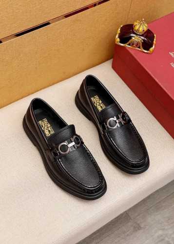 商品商标：Ferragamo 菲拉格慕 休闲皮鞋 正码码数: 39-44 38.45订制 商品材料：精选 进口头层荔枝纹小牛皮鞋面+奢华五金扣，进口水染牛皮内里