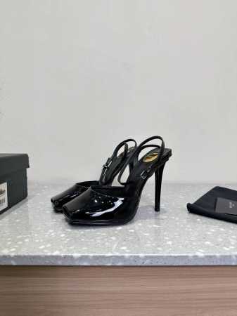 SAINT LAURENT 杨树林 25ss早春 新款 小细高跟 凉鞋 设计更稳更好穿 小姐姐的美丽尤物高跟鞋 优雅迷人性感 女人味十足！鞋面：原版进口漆皮 牛 - 点击图像关闭