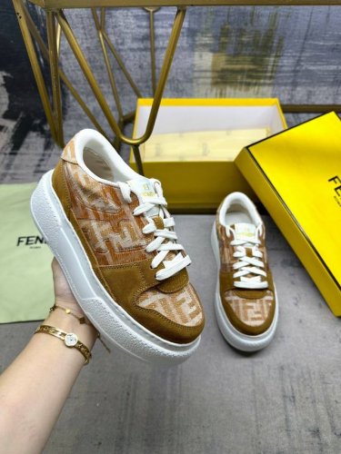 工厂p价 女装女鞋 运动原单 Fendi Match系带最新运动鞋 橘色Ff提花面料和同色牛麂皮材质细节 侧面饰以注塑Ff贴花 女码35-40码 男码39-45