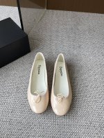 Repetto 小众潮牌 25Ss春夏新款 月牙浅口 平底 芭蕾舞鞋 单鞋 只要平时喜欢穿芭蕾鞋 芭蕾鞋控的 宝子们 你们完全可以闭眼去冲这双 鞋型巨乖 上脚完