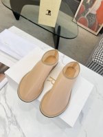 高品质出品 The Row 新款小众法式网纱女真皮鞋，超级透气的一双平底鞋，这双简直就是年度梦中情鞋 年度必入高级感从里到外散发了 一定要入 面料：原版材质 内