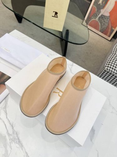 高品质出品 The Row 新款小众法式网纱女真皮鞋，超级透气的一双平底鞋，这双简直就是年度梦中情鞋 年度必入高级感从里到外散发了 一定要入 面料：原版材质 内