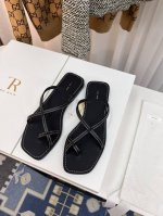 高品质出厂 The row2024新款小众法式夹脚拖鞋女真皮这双简直就是年度梦中情鞋 年度必入高级感从里到外散发了 无论是日常居家还是闲逛街头，这款夹趾人字拖将