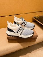 迪奥 男鞋高端品牌 官网1：1最新力作：鞋面采用意大利官网原版专用科技布面料搭配原版舒适透气内里原版指定防滑大底制作让行走更加便捷舒适！独家新款，惊世之作，与官