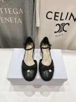 高版本出厂380 Dior*D家2025Ss春夏新款仙女风平底玛丽珍单鞋凉鞋 1:1原版复刻 市面上最高版本 各路时尚博主刷爆小红书！超时髦又充满高级感的单品！