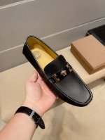 versace 范思哲 米兰男时装周走秀款，官方火爆热卖，鞋面进口荔枝纹头层柔软牛皮+吸汗透气不掉色头层穿舒服羊皮内里，超滑质感，吸汗透气 ，鞋身Logo美杜莎