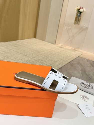 爱马仕Hermes，真皮大底 出厂价 顶级版本！原版开发 鞋面：牛皮 内里垫脚 羊皮 大底：意大利真皮大底 码数：34-43注 34 41 42 43 码定做