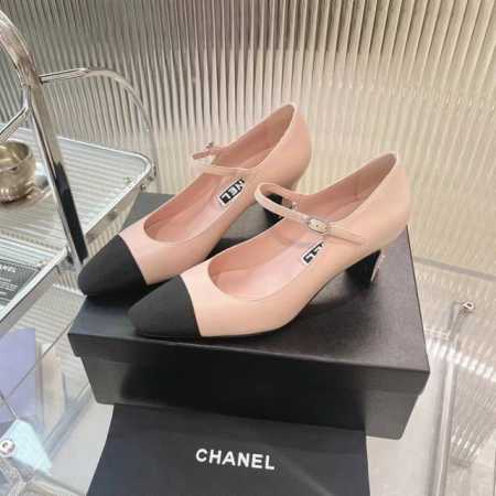 出厂价 size: 35-40 41订做不退不换 CHANEL 24P 早春新款斜方头高跟鞋单鞋 高版本一字带 尖方头 拼色玛丽珍鞋 小香家今年最火的两款鞋 就 - 点击图像关闭