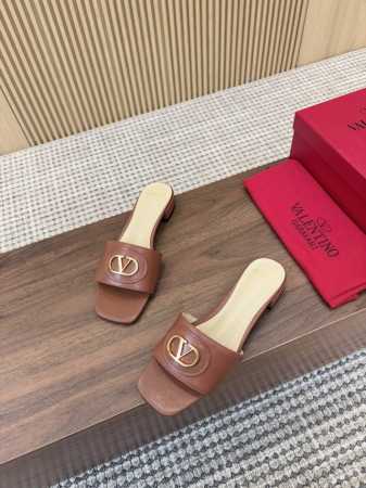 工厂价 女装女鞋 运动原单华家25季新款.码数 35-42 价格:橡胶底 - 点击图像关闭