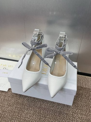 工厂p价p j Adior织带女鞋 迪奥 Dior 2025 春夏新款Toujours 冲孔刺绣字母Logo中跟蝴蝶结拼色单鞋 市场顶级高端版本 材质 鞋面进口