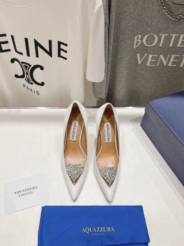 高版本出厂390 Aquazzura～菠萝24Ss 全新水钻高跟鞋时装鞋单鞋 市场顶级版本 大热水钻 蹬上瞬间Gossip Girl的感觉 上脚超级有气质 既简