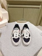 情侣款 男10 MIUMIU 缪缪新款德迅鞋~ 颜值担当火爆款做旧脏脏鞋 不得不入的一款～做旧时尚，简约高级 随意搭配上脚非常舒适，年度必入款！ 专柜最新走秀款