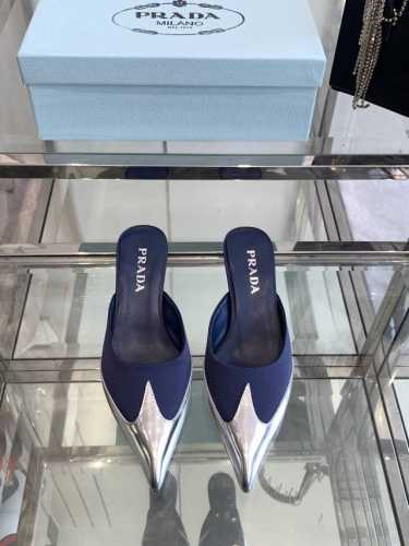 PRADA普拉达 2025ss新品T台秀场穆勒鞋 真丝尖头系列 顶级版本 prada25“T台秀款”,主推热卖款式，真丝材质搭配TPU穆勒系列春夏单鞋凉鞋系列