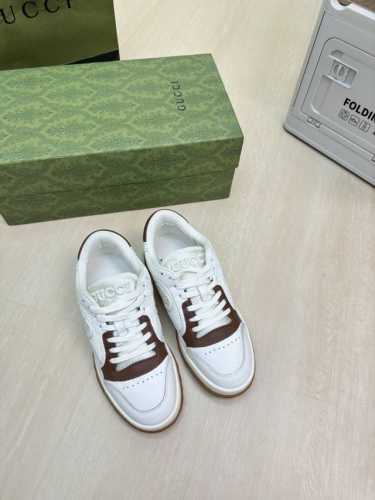 小牛皮 立体绣花logo GUCCI 2025 白配酒红牛皮 走鞋款秀 古驰 时尚的品牌LOGO持加，具有超辨高识度各品大争牌恐先推后出超系跟高列GUCCI不也