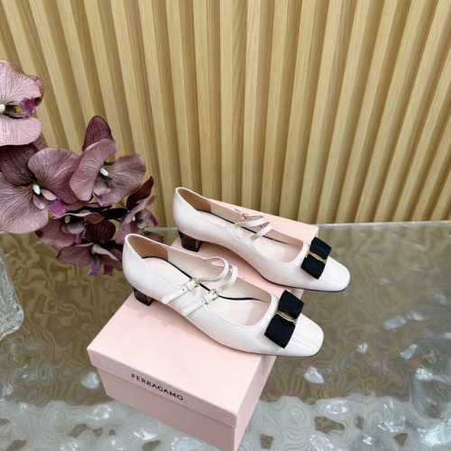 ferragamo 菲拉格慕25Aw早春新品 蝴蝶结粗跟玛丽珍单鞋 时尚百搭 居家 逛街 旅行必备款 脚就能感受到小羊皮那柔软细腻的触感 鞋子轻盈Q弹 透气吸汗