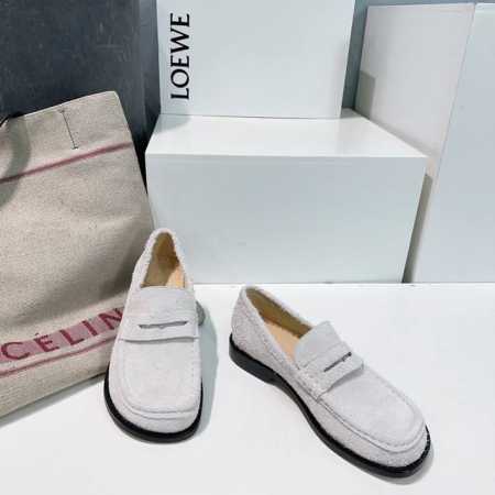 高品质出厂430！顶级品质罗意威Loewe Campo2025春夏平底、猫跟玛丽珍乐福鞋牛反绒简易复古单鞋！ 全新Campo玛丽珍鞋来自2025早春秀场延续品牌 - 点击图像关闭
