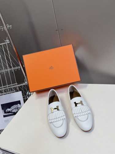 Hermes 爱马仕经典热卖代购级乐福鞋 穆勒单鞋 海外代购买手货源，纯原定制 韩国客过毒验收 1一级定制胎牛皮面料，马克缝线 纯手工滚边 2混种羊皮内里 垫脚