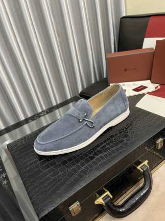 出厂价： Loro Piana LP 情侣款休闲运动鞋。简约时尚，鞋面采用牛反绒拼皮。羊皮垫脚。定制橡胶底。码数：女35-42 35、41、42、43定制不退换 - 点击图像关闭