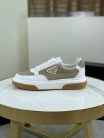 工厂价 顶级版本 原单 Prada 普拉达新款休闲运动鞋 原版购入开发 做货 普拉达家男士经典系列 科技透气面料搭配牛皮 休闲运动鞋 休闲之履运动老爹鞋结合高科