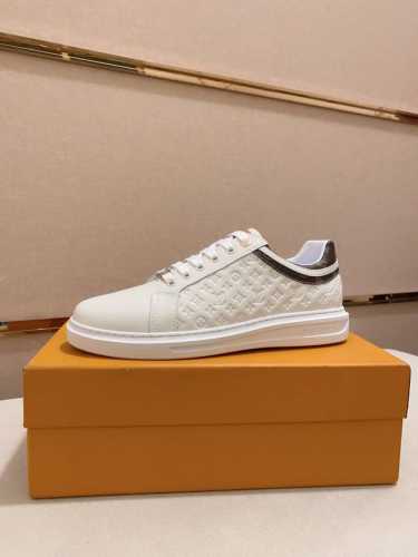 louis Vuitton 路易威登 Lv 顶级新款专柜同步发售，鞋面意大利进口头层牛皮，全进口羊皮内里，完全1比1复刻，鞋底：原厂特供原版底，独家活动成型底超