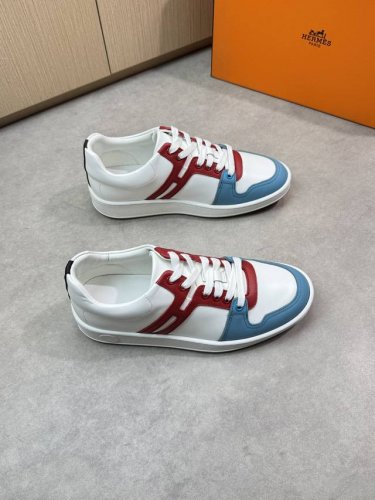 Hermes 爱马仕 -高端品质 原单休闲运动板鞋 -鞋面：纳帕小牛皮、手掌纹小牛皮、鞋身车缝品牌'h'图腾 -内里：水染牛皮 -大底：原版Tpr.橡胶 双色成