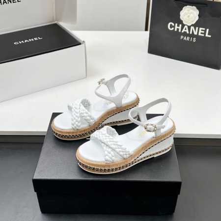 工厂价 高版本！！太美啦Chanel2045新款链条厚底高跟防水台高凉鞋 拖鞋真的太美啦吧！香奈儿属于夏天的颜色仙女必备爆款太喜欢这双鞋了Chanel 25P坡 - 点击图像关闭