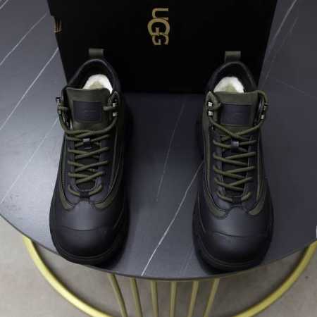 澳洲进口加厚羊毛 品牌：UGG正品代购 尺码：38-44 等级： 官网1:1 材料： 头层真皮防水防冻鞋面 真毛内里 原版防滑 柔软 耐磨大底 款式类别：男士休 - 点击图像关闭