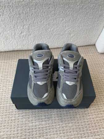 New Balance 2002R NB 2002男女休闲慢跑鞋 ML2002RA 鞋底真硅胶材质必备的时髦单品之一，最新出的2002R系列，这款延续了经典科技 - 点击图像关闭