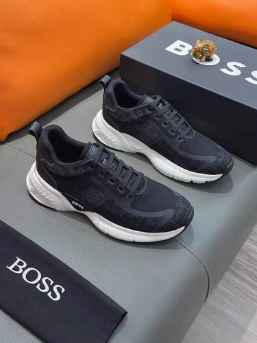 商品名称 Boss 波士 实价 正规码数: 38-44 休闲鞋 商品材料 精选 滴胶网布鞋面 舒适羊皮内里 原厂大底